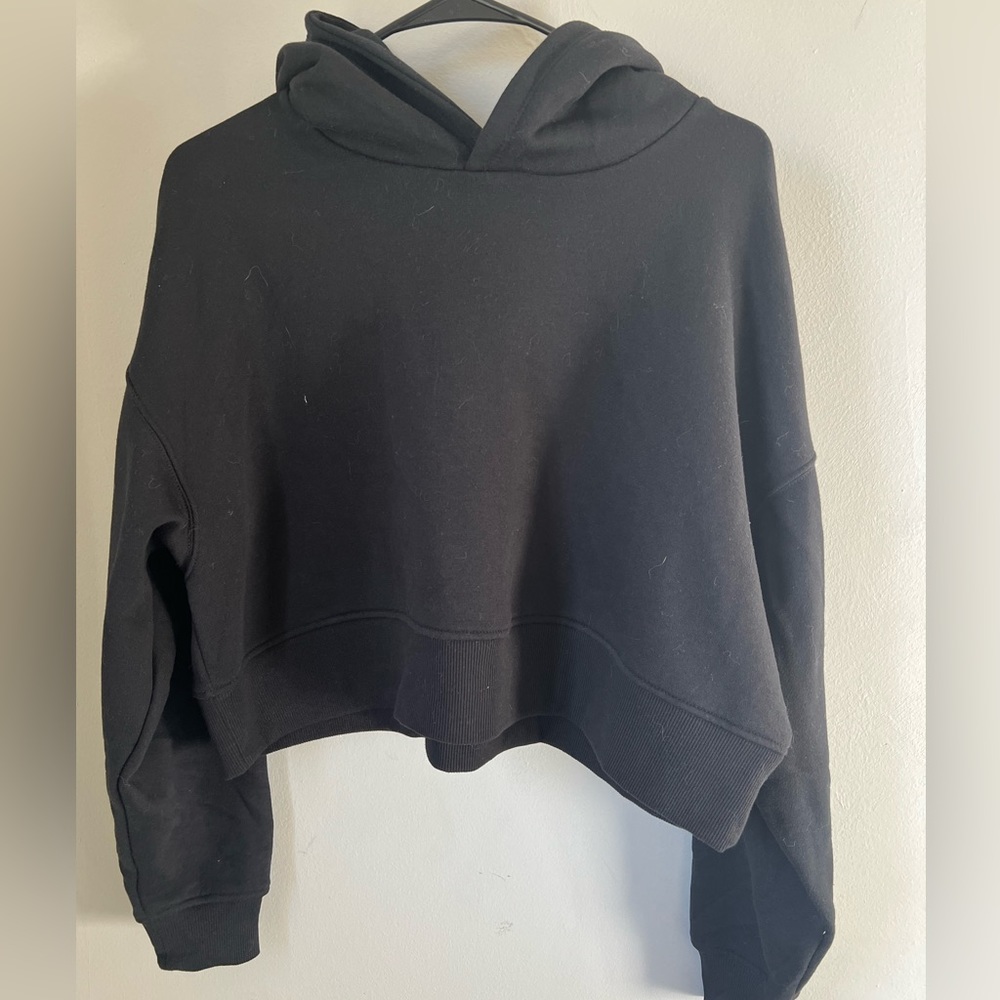 NWOT Forever 21+ cropped sweatshirt